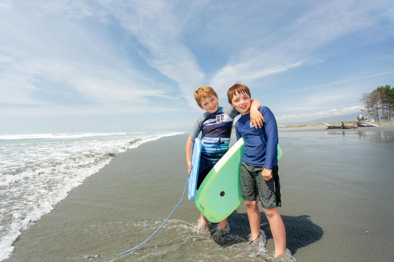 Carters Beach Top 10 Holiday Park Westport Exteriér fotografie